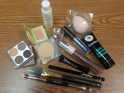 Ipsy Bag~11 Makeup~Beauty Products & 2 Brushes~Bag Set #1