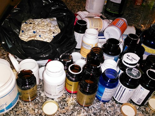 pills supplements waste bin (Photo: stoic on Flickr)